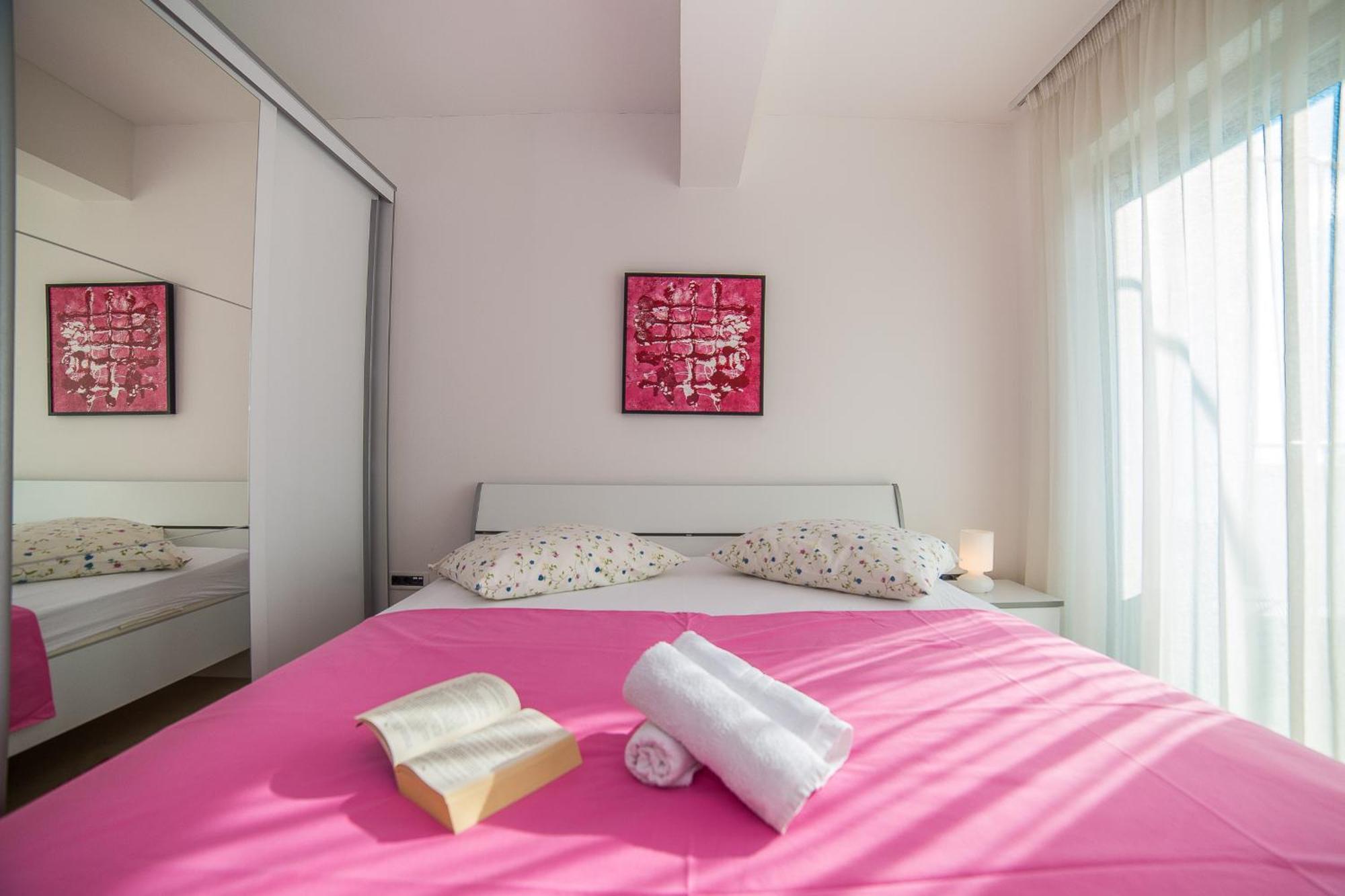 Apartments Milan Makarska Room photo