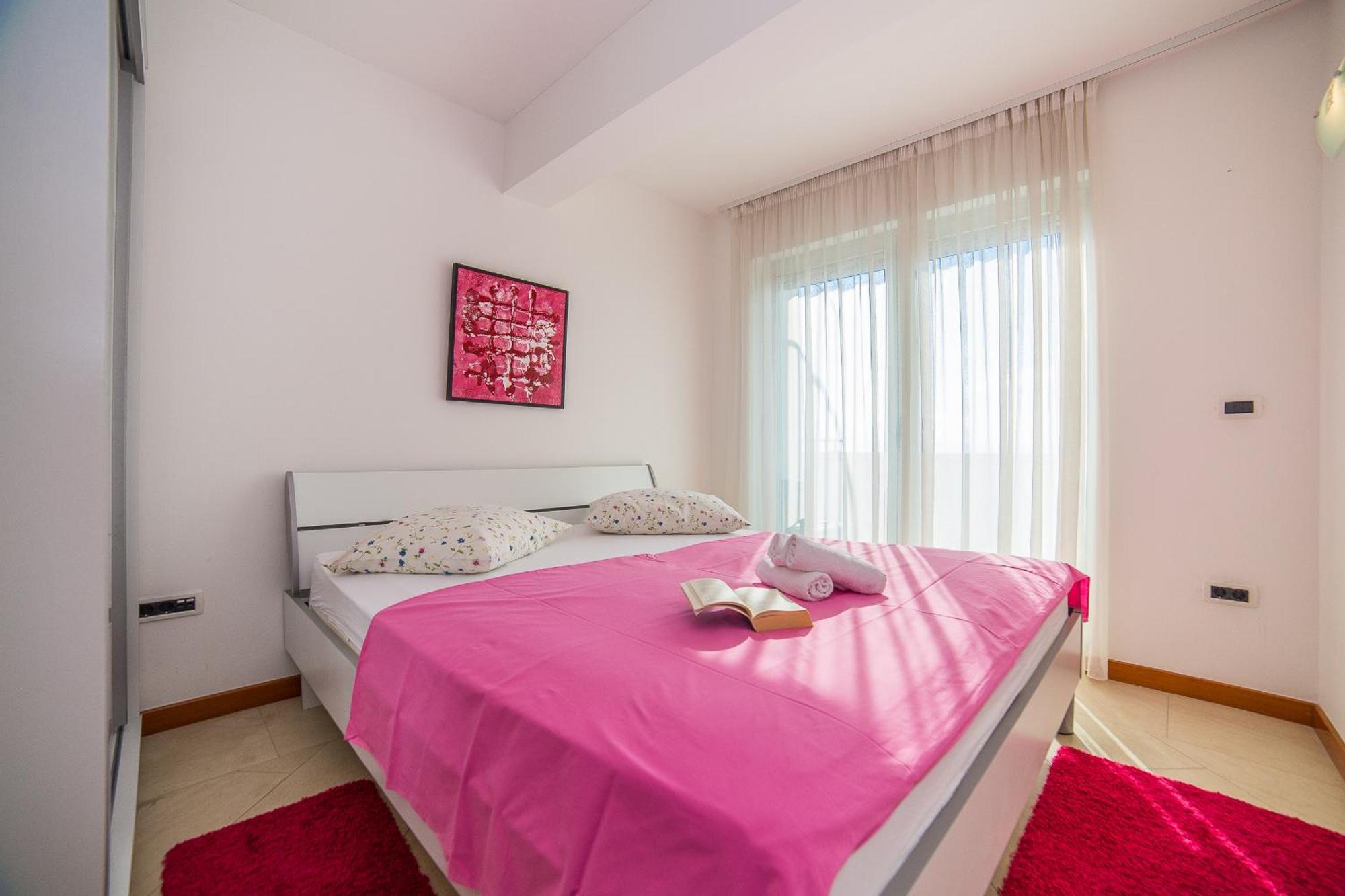 Apartments Milan Makarska Room photo