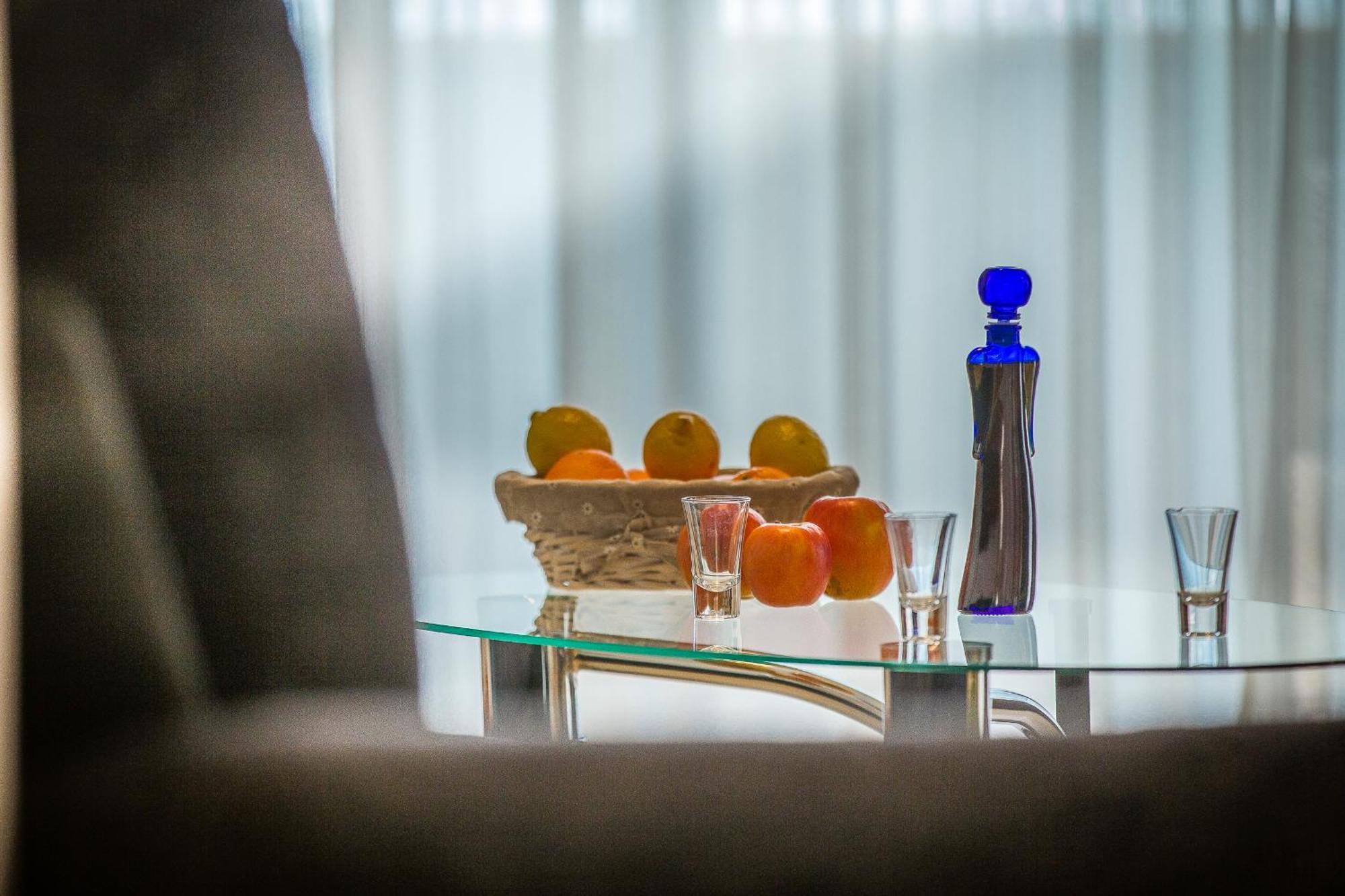 Apartments Milan Makarska Room photo